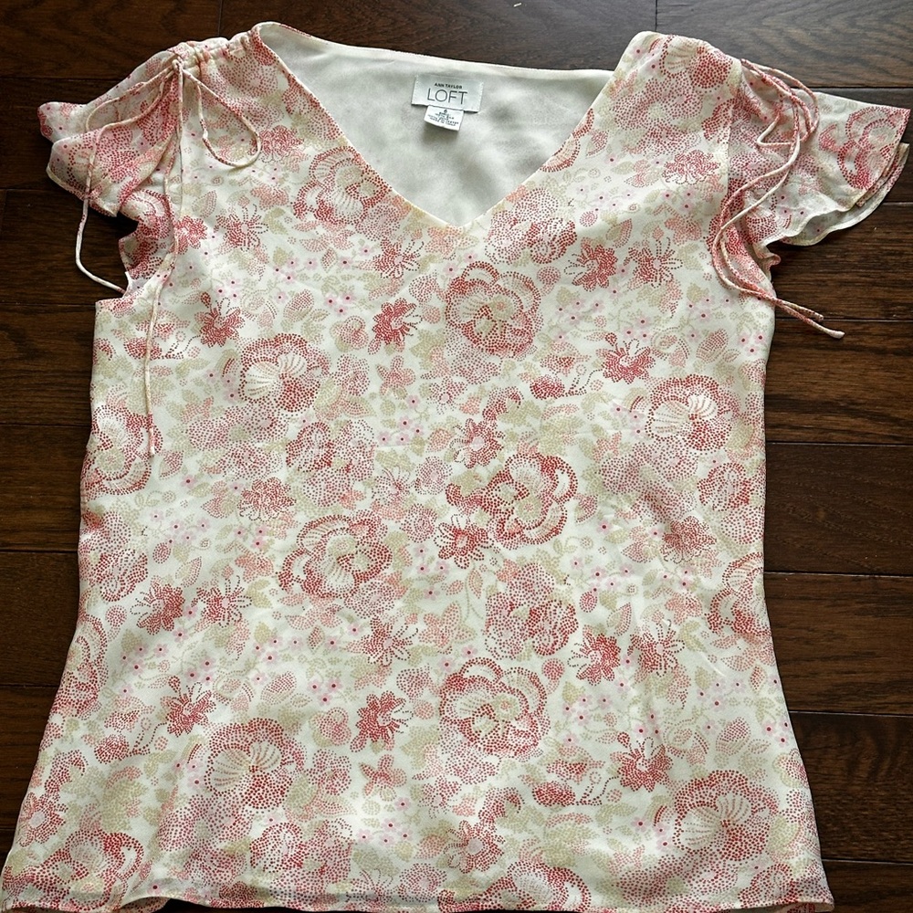 The Loft Ann Taylor Pink Cream Sheer Cap Sleeve Sz 6